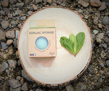 Load image into Gallery viewer, Konjac Sponge - Green Tea (to purify the skin)
