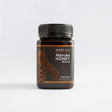 Load image into Gallery viewer, Mana Kai - Premium Range Mānuka Honey Blend 500g
